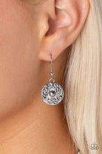 Load image into Gallery viewer, Poppy Persuasion - Black