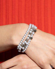 Load image into Gallery viewer, Sumptuous Stack - Silver