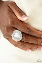 Load image into Gallery viewer, Lovely Luster - White