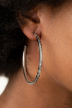 Load image into Gallery viewer, Sultry Shimmer - Silver
