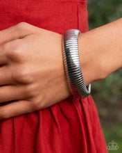 Load image into Gallery viewer, Flashy Fringe - Silver
