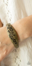 Load image into Gallery viewer, Fond of Florals- Brass
